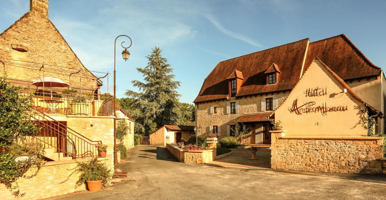 Logis Hotel Archambeau Thonac Exterior photo